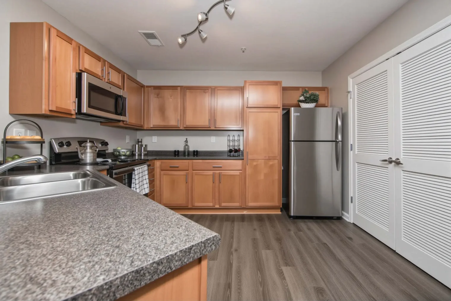 553 settlers landing road 20 of 70 min scaled 1